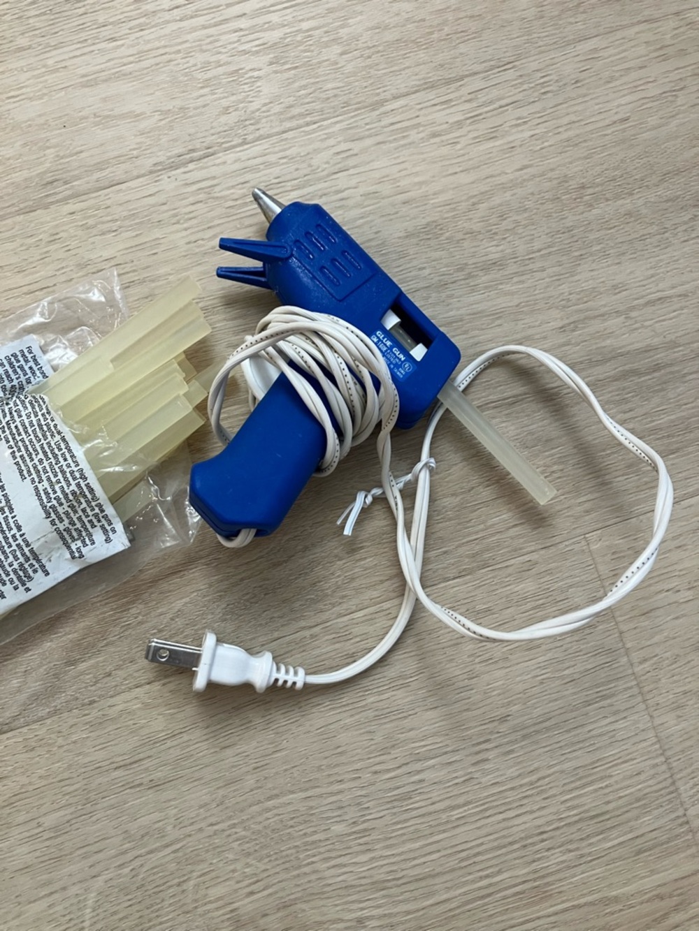 Mini Hot Glue Gun with Glue Sticks